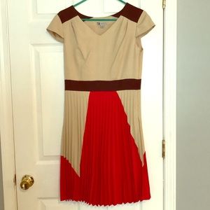 Size 8 Dress. One of my absolute favorites❤️❤️